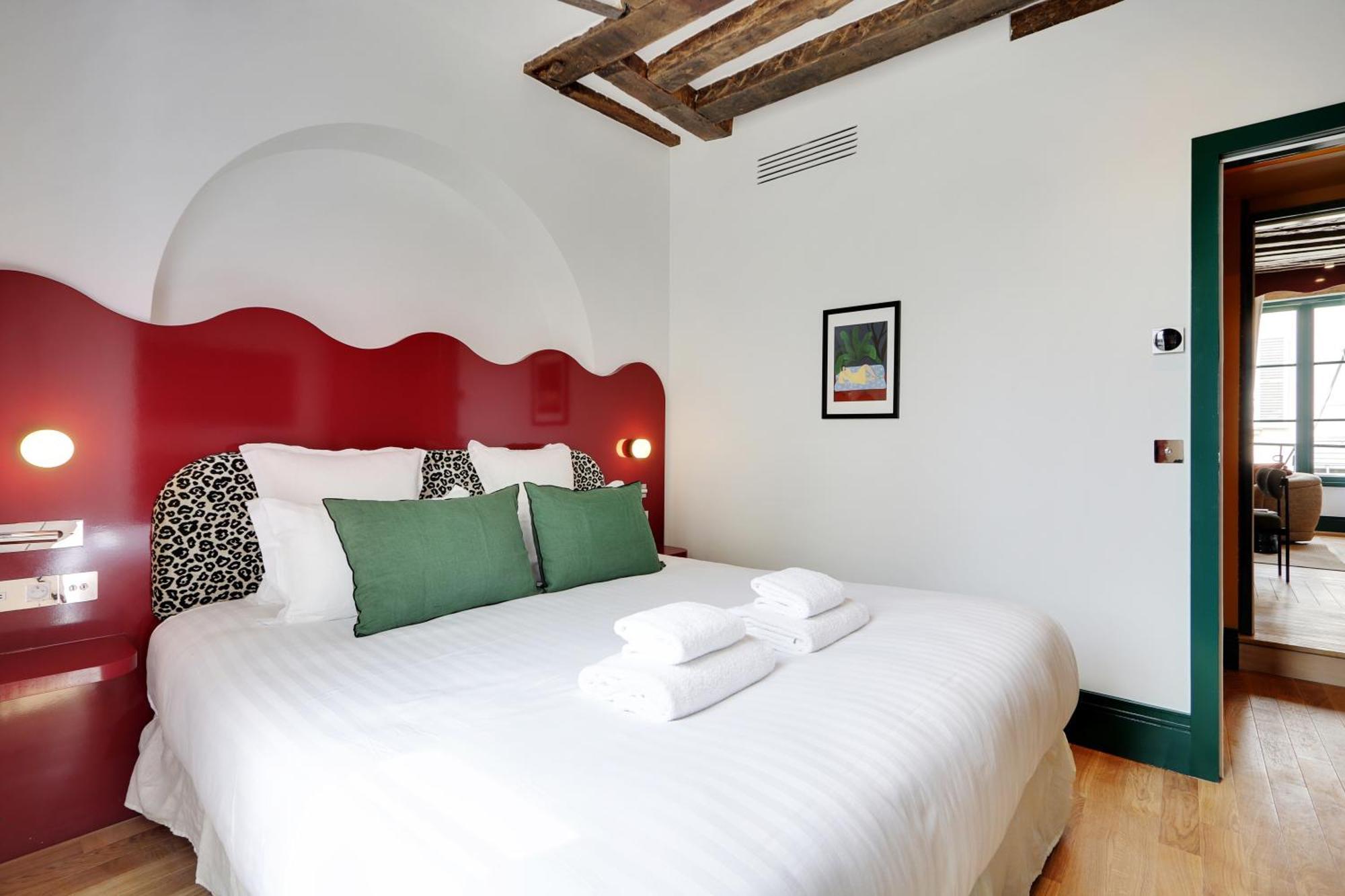 Paris Home Collection Serviced Apartments In Notre Dame - Rue Savoie Exterior photo