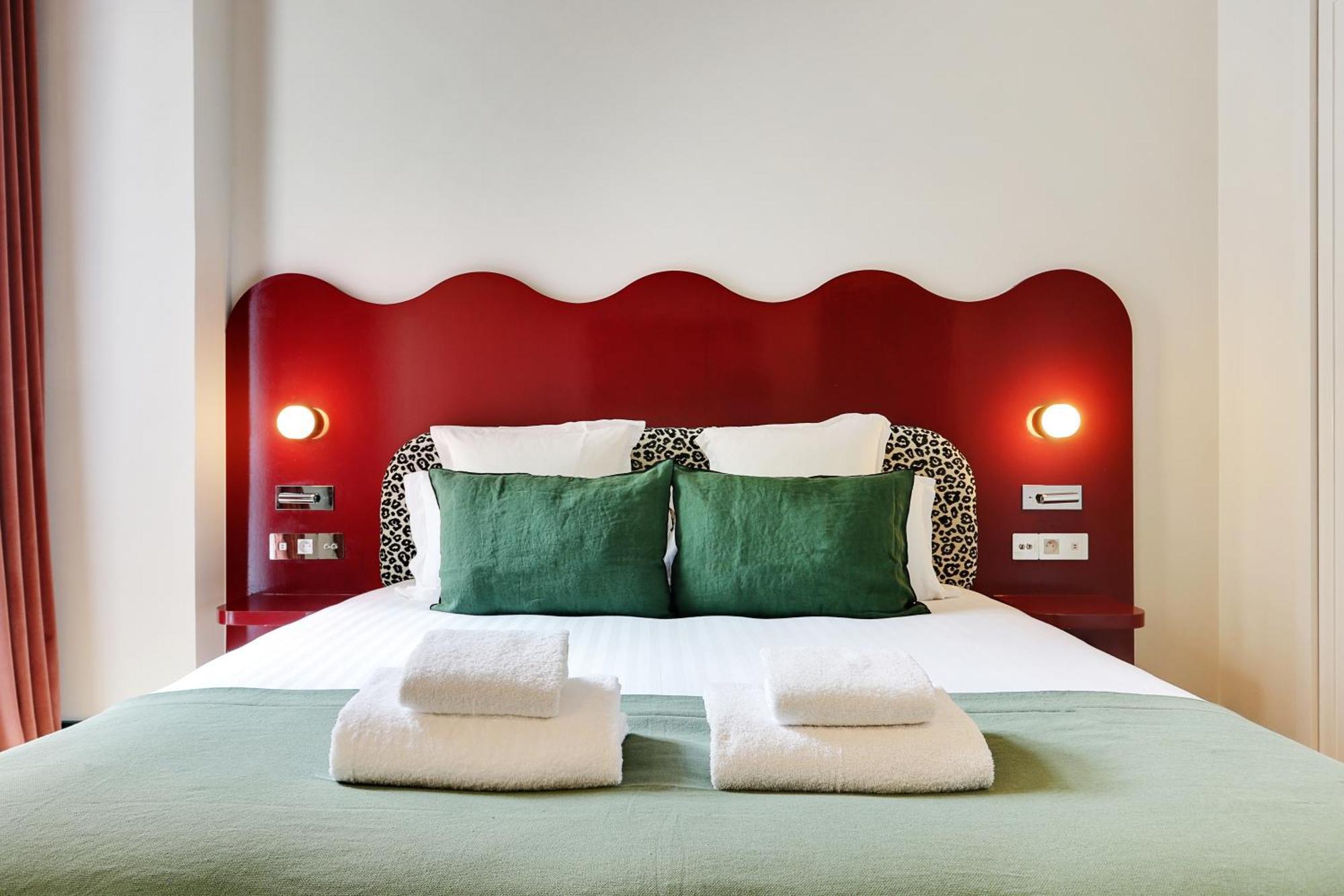 Paris Home Collection Serviced Apartments In Notre Dame - Rue Savoie Exterior photo