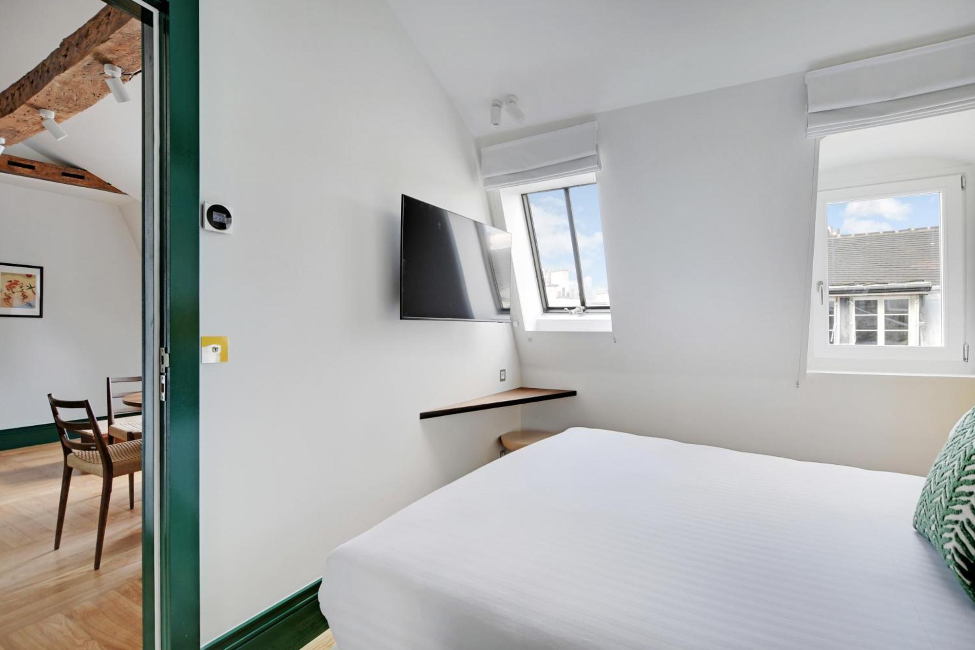 Paris Home Collection Serviced Apartments In Notre Dame - Rue Savoie Exterior photo