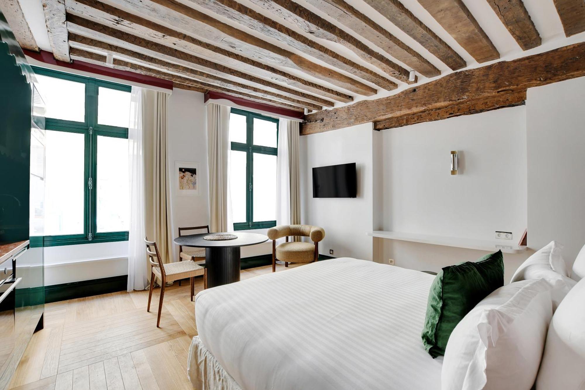 Paris Home Collection Serviced Apartments In Notre Dame - Rue Savoie Exterior photo