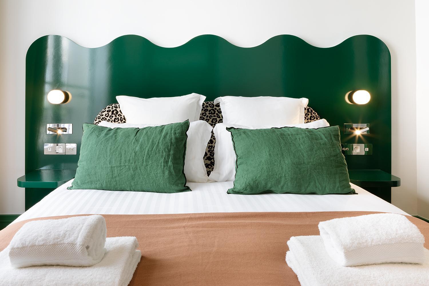 Paris Home Collection Serviced Apartments In Notre Dame - Rue Savoie Exterior photo
